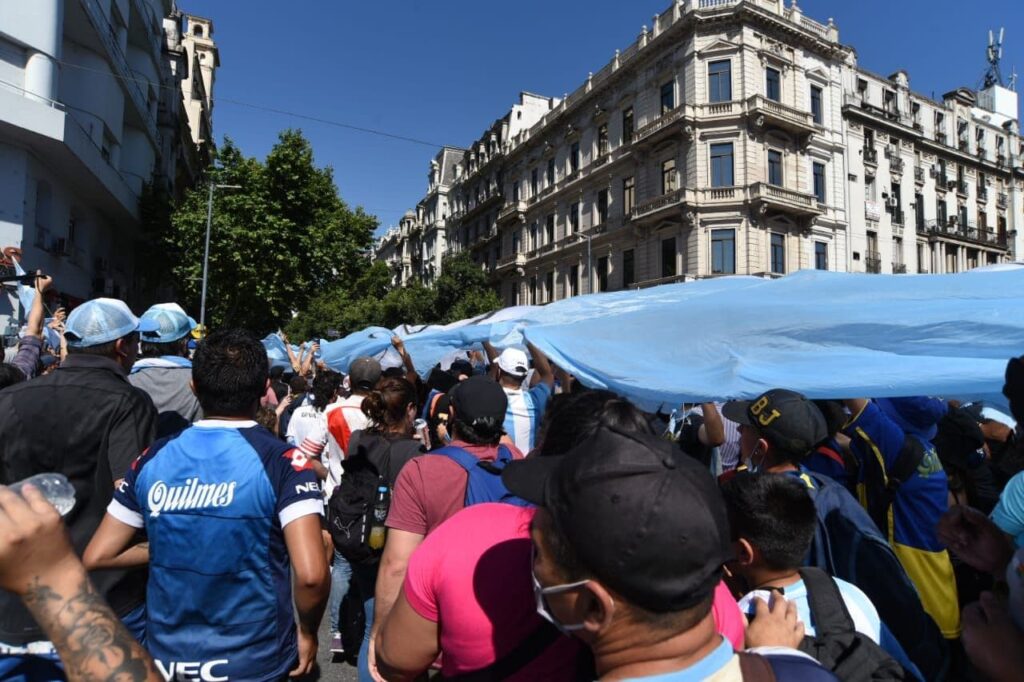 soñar con una protesta